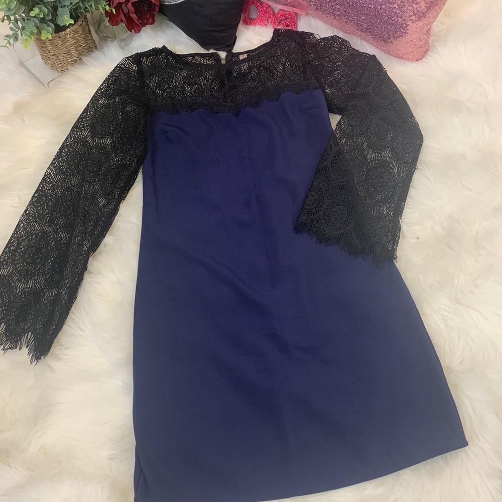 Beautiful semi fitted cocktail dress💖